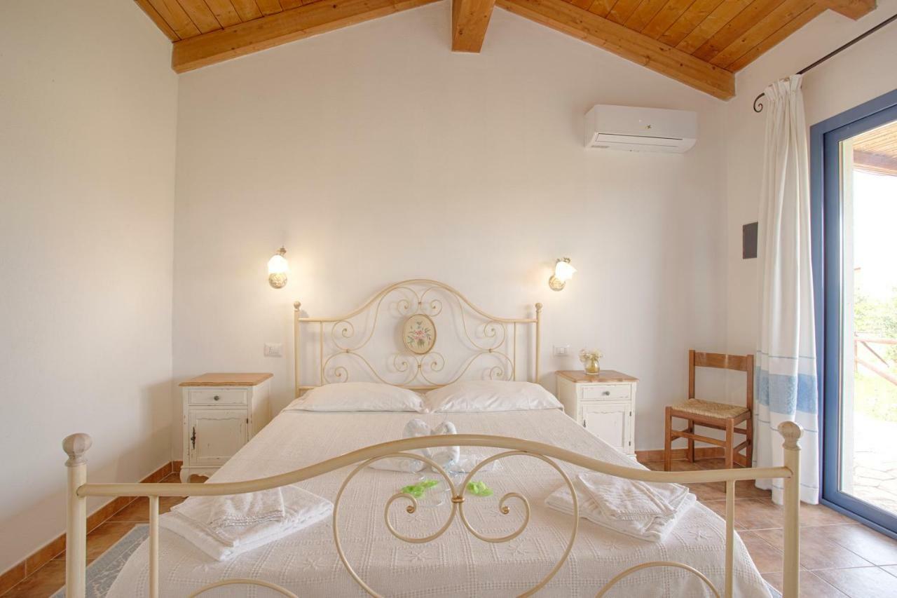 Agriturismo Mieleamaro Villa Olbia Eksteriør bilde