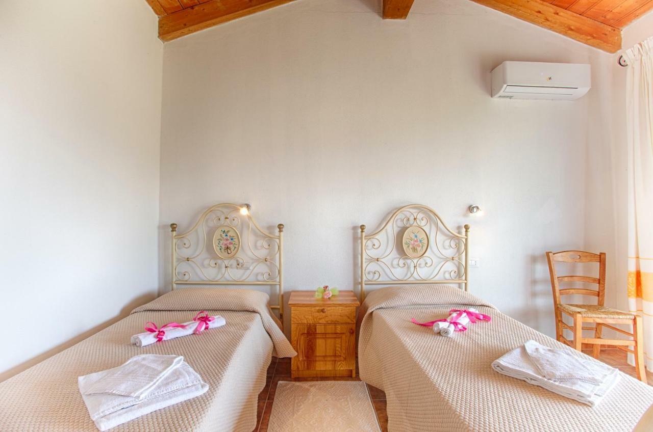 Agriturismo Mieleamaro Villa Olbia Eksteriør bilde