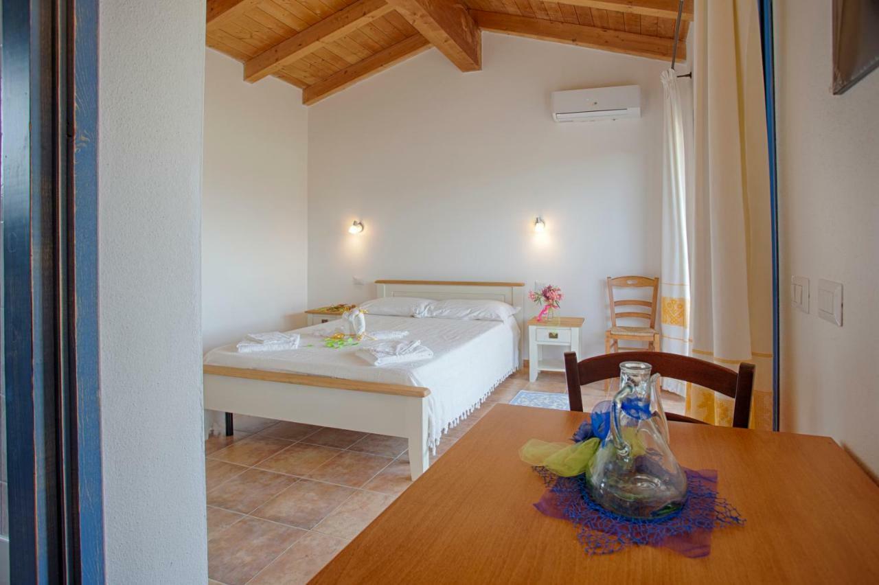 Agriturismo Mieleamaro Villa Olbia Eksteriør bilde